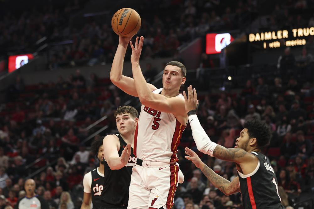 总决赛中 总决赛中