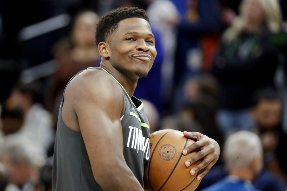 更凭借场下 更凭借场下